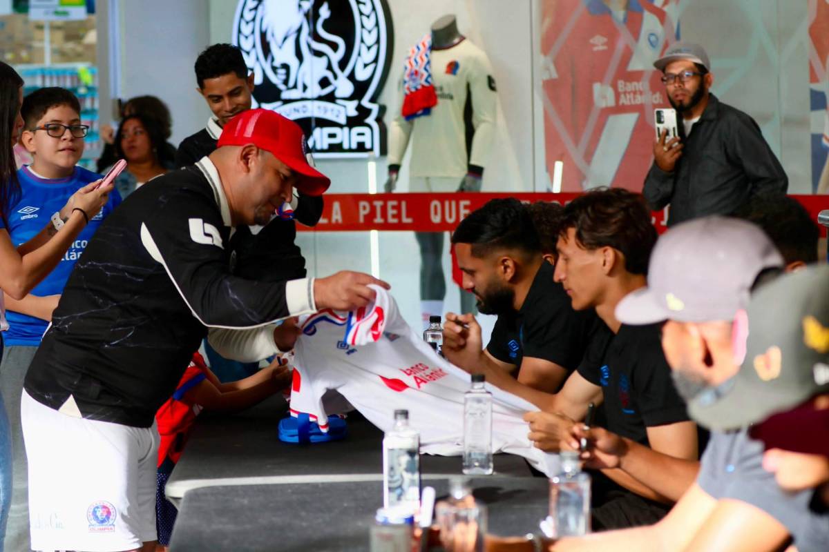 Menjívar lanza una promesa y el pedido especial que recibió previo a la Supercopa