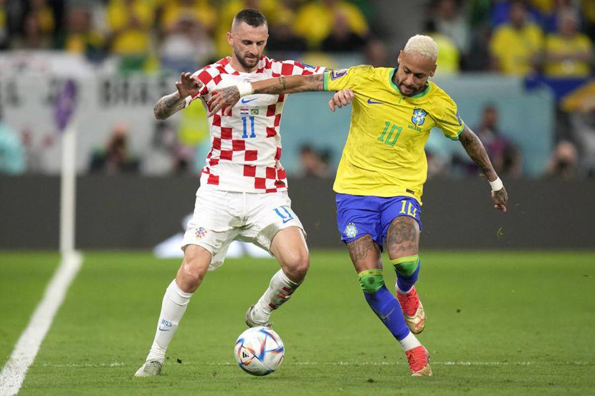 Fuma, bebe cerveza como un “demonio” y es el que más corre en el Mundial de Qatar; ahora va por eliminar a Argentina