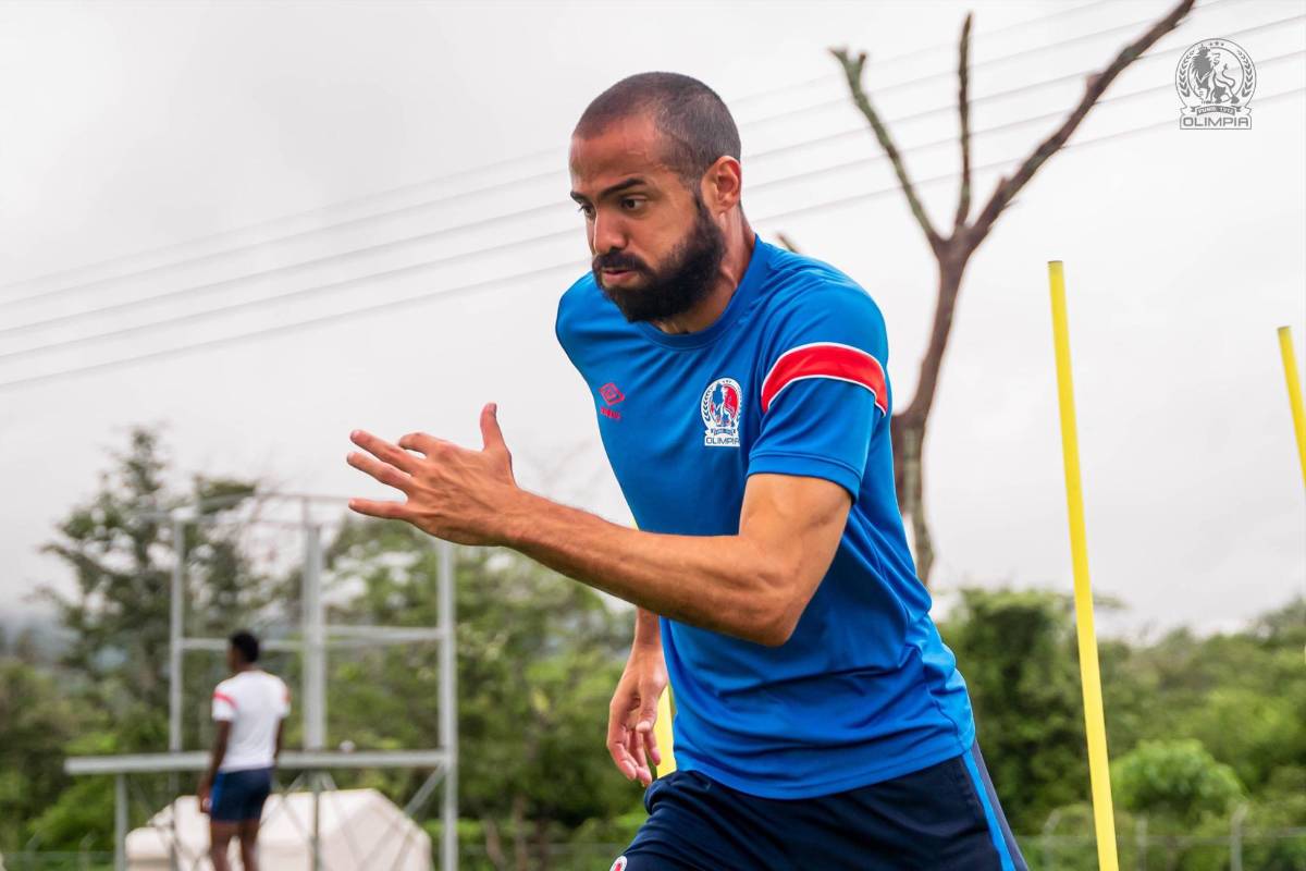 Con dos sensibles bajas: Así sería el 11 del Olimpia que prepara Pedro Troglio para enfrentar a la Real Sociedad en Tocoa