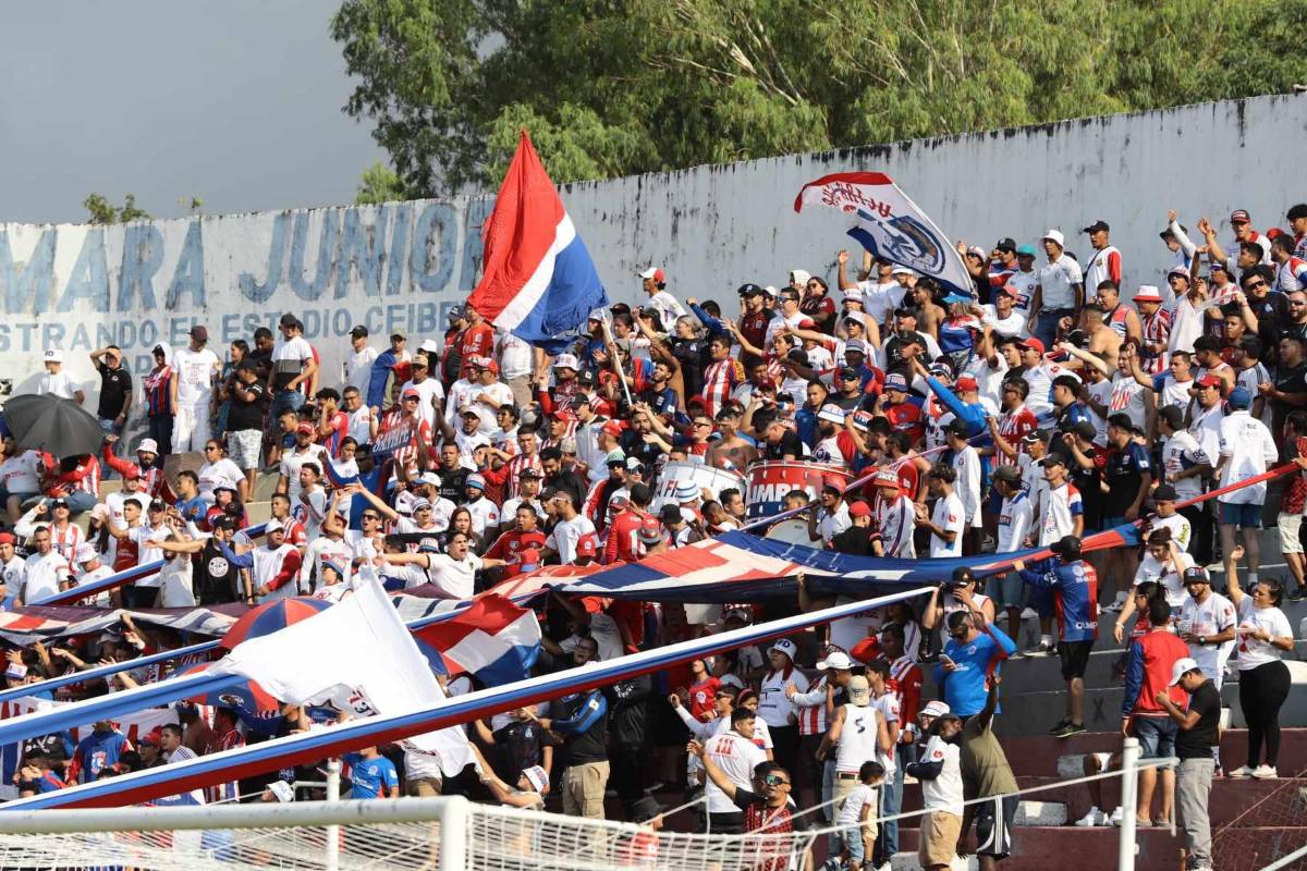 ¡Olimpia fue local en La Ceiba! Las imágenes del histórico partido donde los albos superaron el récord invicto