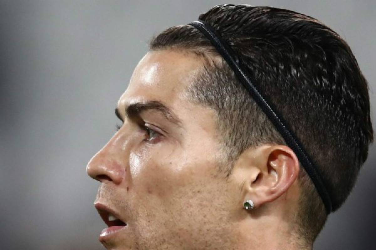 En imágenes: El agarrón de Cristiano Ronaldo con Héctor Herrera, patada al banderín y Rihanna deslumbró