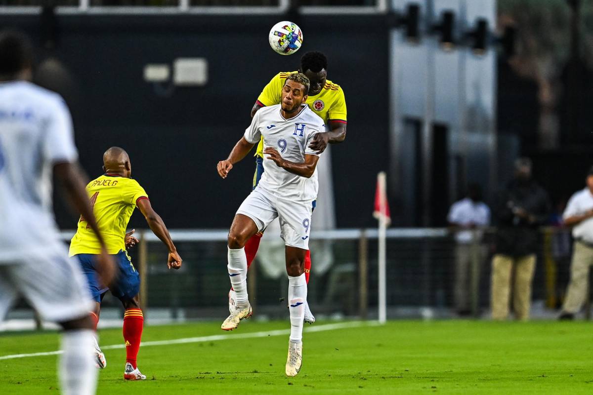 En fotos: El gesto entre Bolillo-Rueda, la celebración del crack colombiano y el dolor de cabeza de Maynor Figueroa