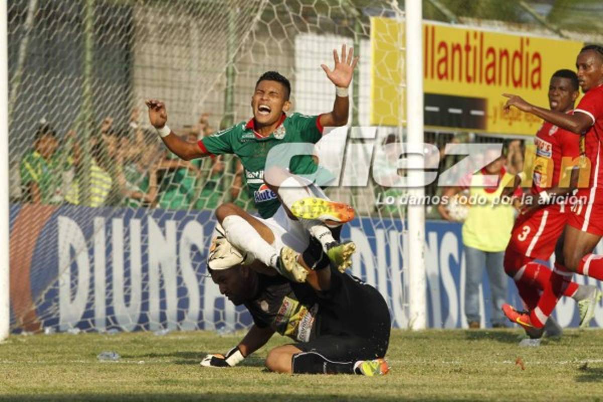 ¿Duda? Así fue el claro penal de Obed Enamorado contra Henry Romero