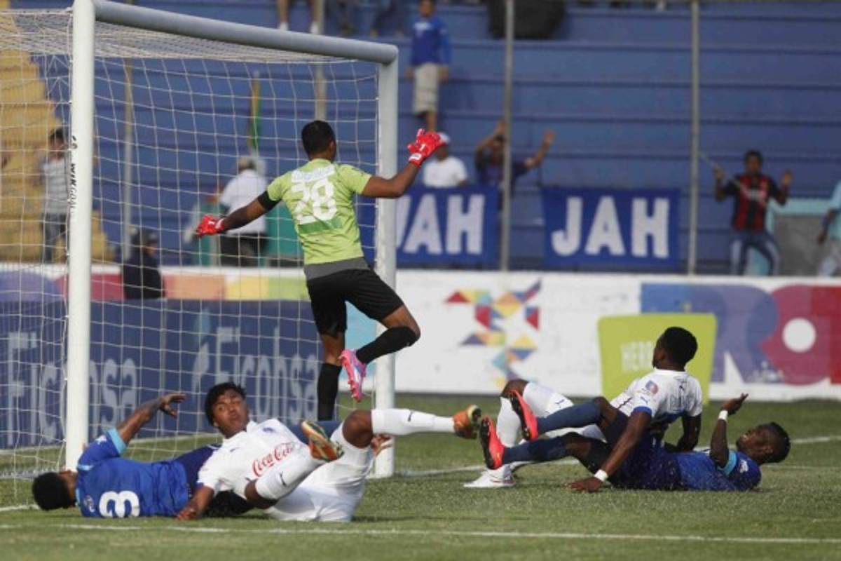 La mejor colección de fotos del clásico Motagua-Olimpia