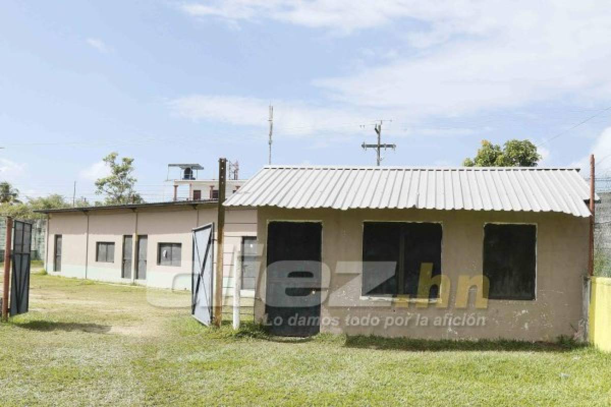 Así luce el descuidado estadio Alfredo León Gómez de la ciudad de Tela