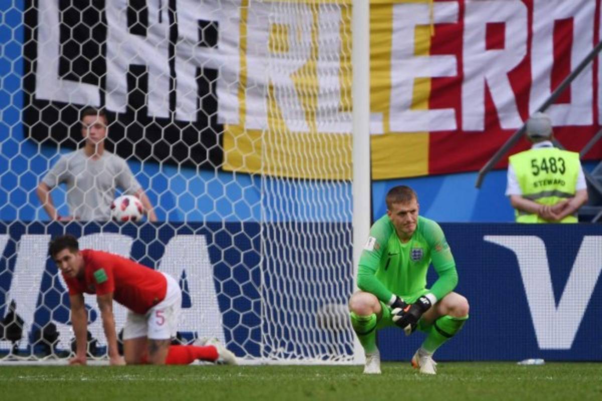 NO SE VIO EN TV: El beso a Hazard, la celebración belga y tristeza inglesa