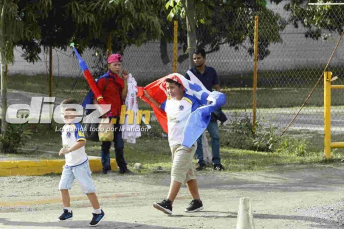 ¡Invasión olimpista! Así se vive la previa del clásico capitalino en el Olímpico