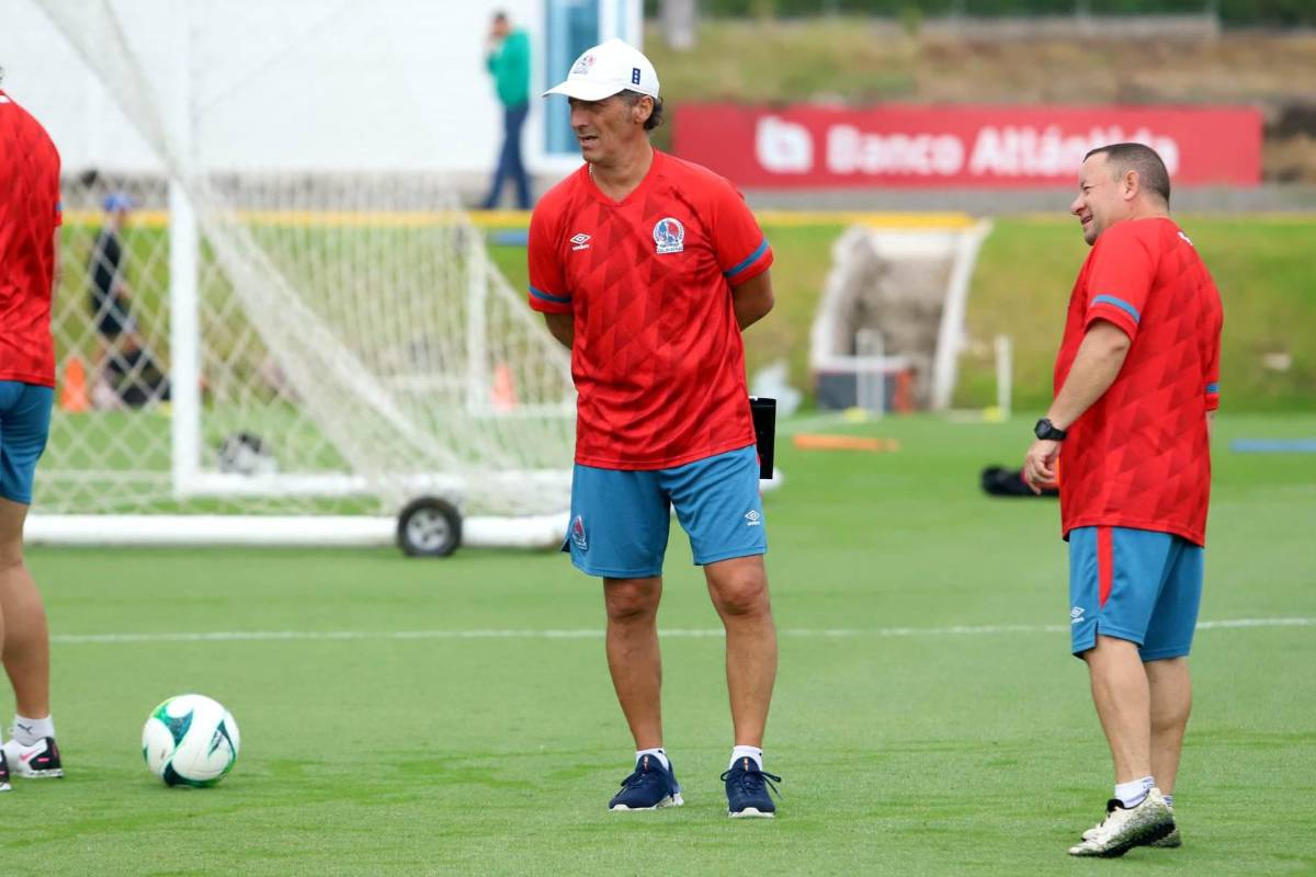 FICHAJES: Definido el futuro de Benguché, Motagua con nuevos fichajes y el tema de Alexy Vega da giro inesperado