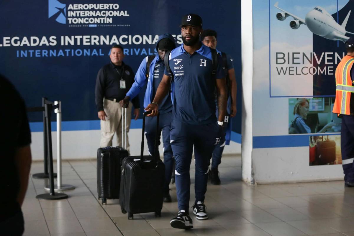 ¿Qué pasó con Rueda, Palma y Kervin? Cabizbajos llegan seleccionados, cuerpo técnico y directivos de Honduras