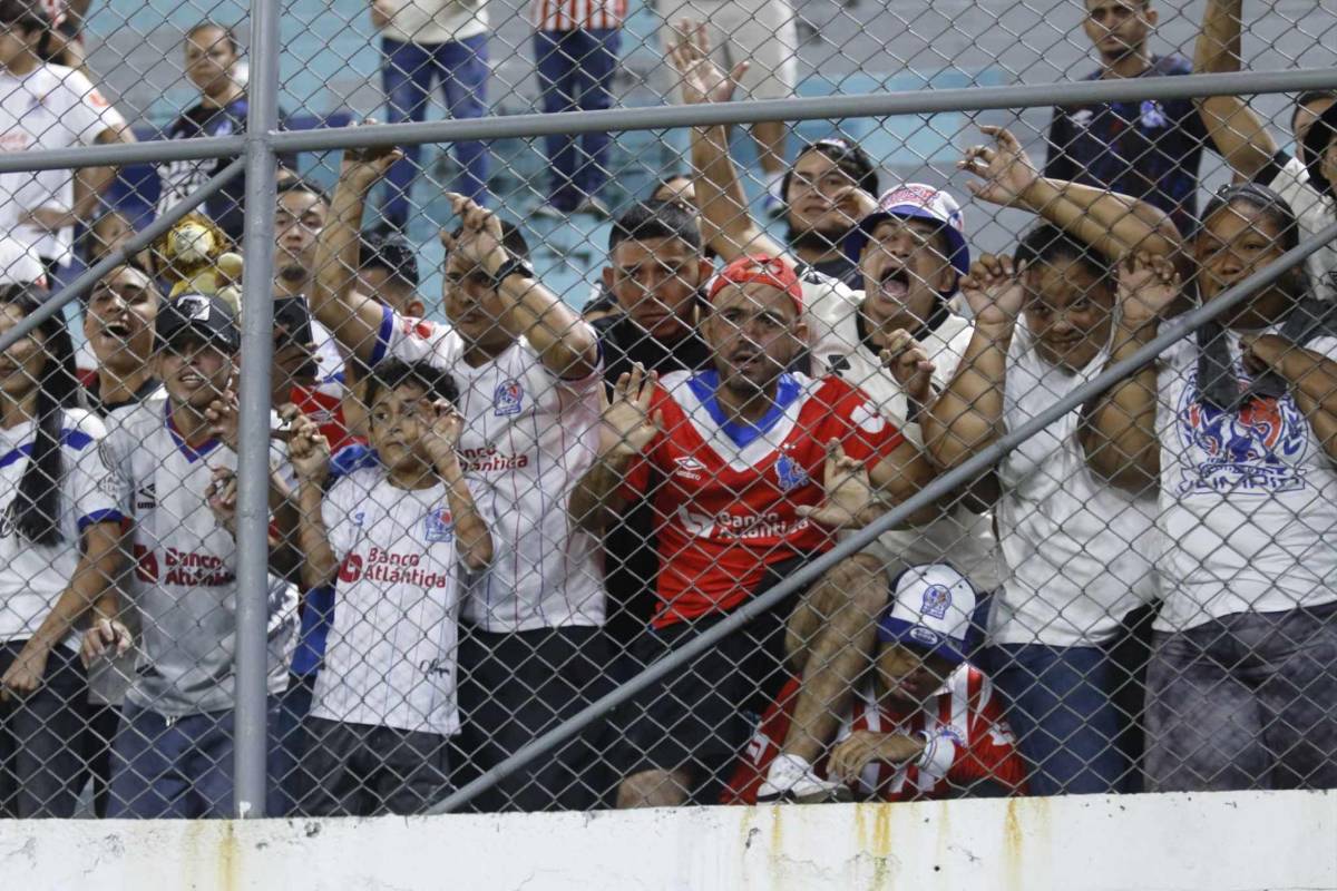 ¿Qué sucede en Olimpia? ¿Crisis? Se fueron silbados del Morazán y así reaccionaron los jugadores al salir del estadio
