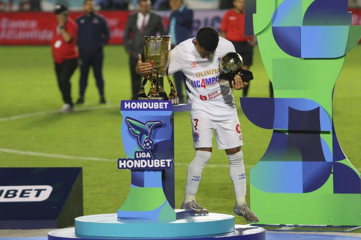 Olimpia festeja la 40 a lo grande, Bengtson y Menjívar estrenan la nueva copa; ¿quién se llevó el Balón de Oro de Honduras?