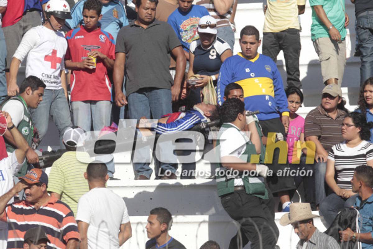 Violencia en las gradas empaña clásico capitalino