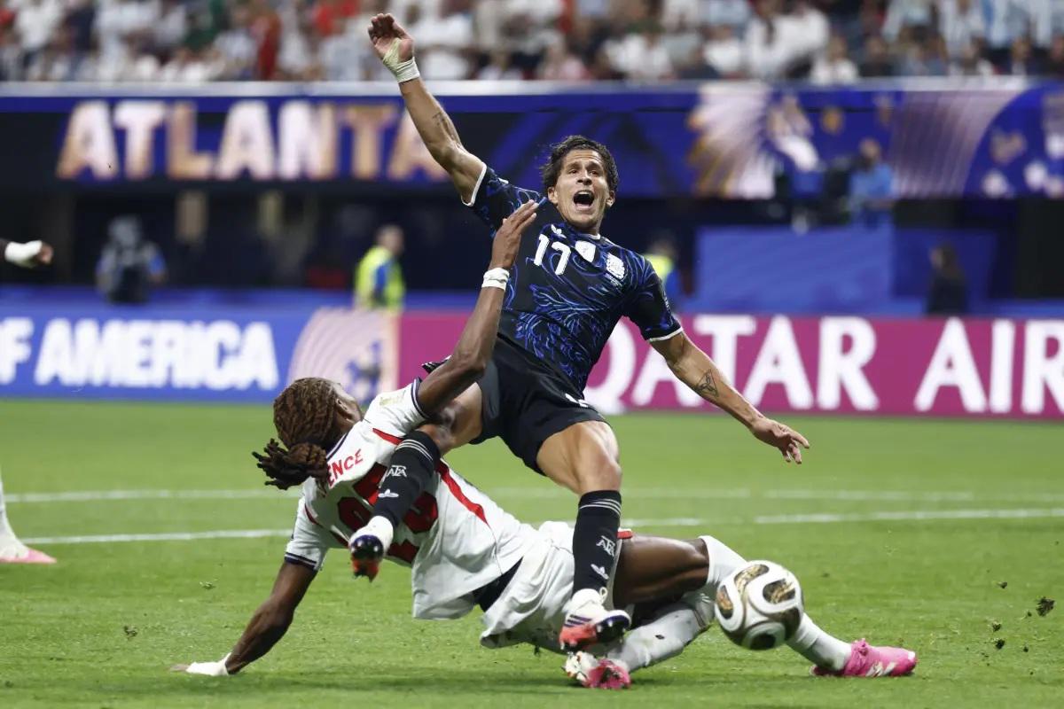 Alineación de Argentina para ser bicampeón del Mundial en la cara de España