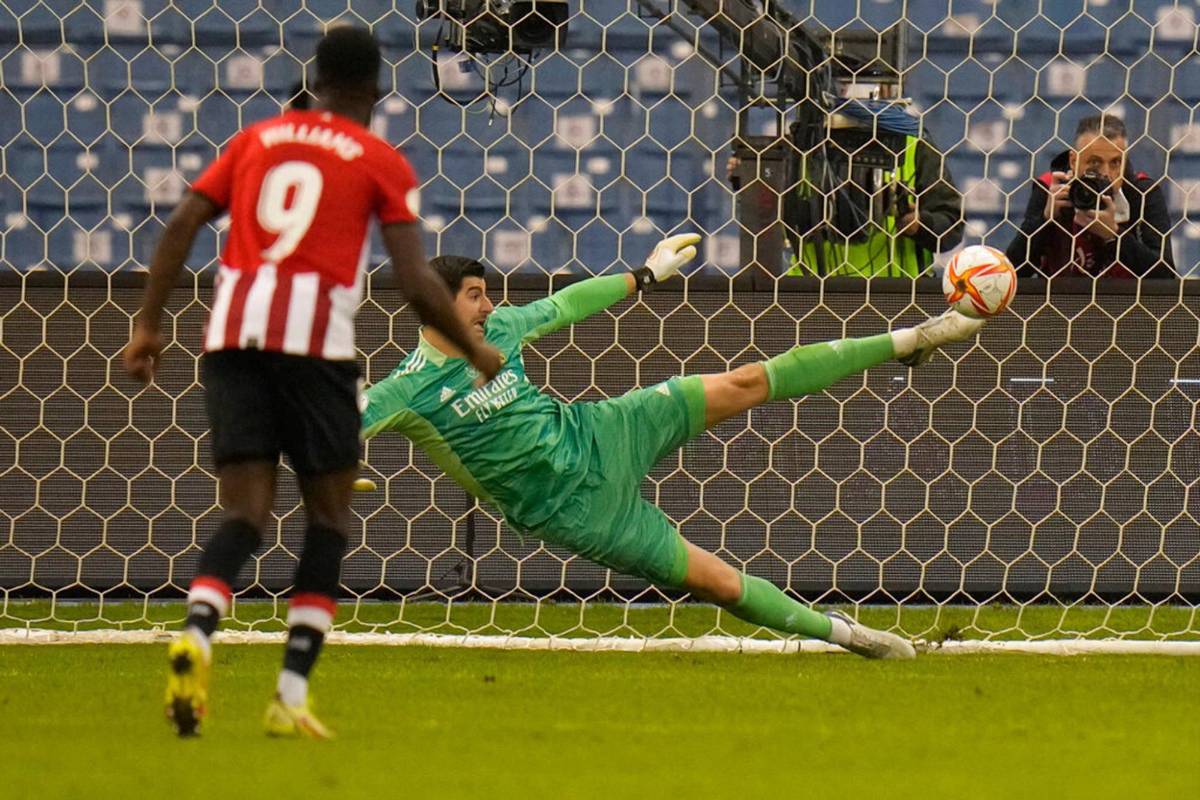 El ‘jeque’ Florentino Pérez, los polémicos penales y la celebración del Real Madrid tras conseguir la Supercopa de España