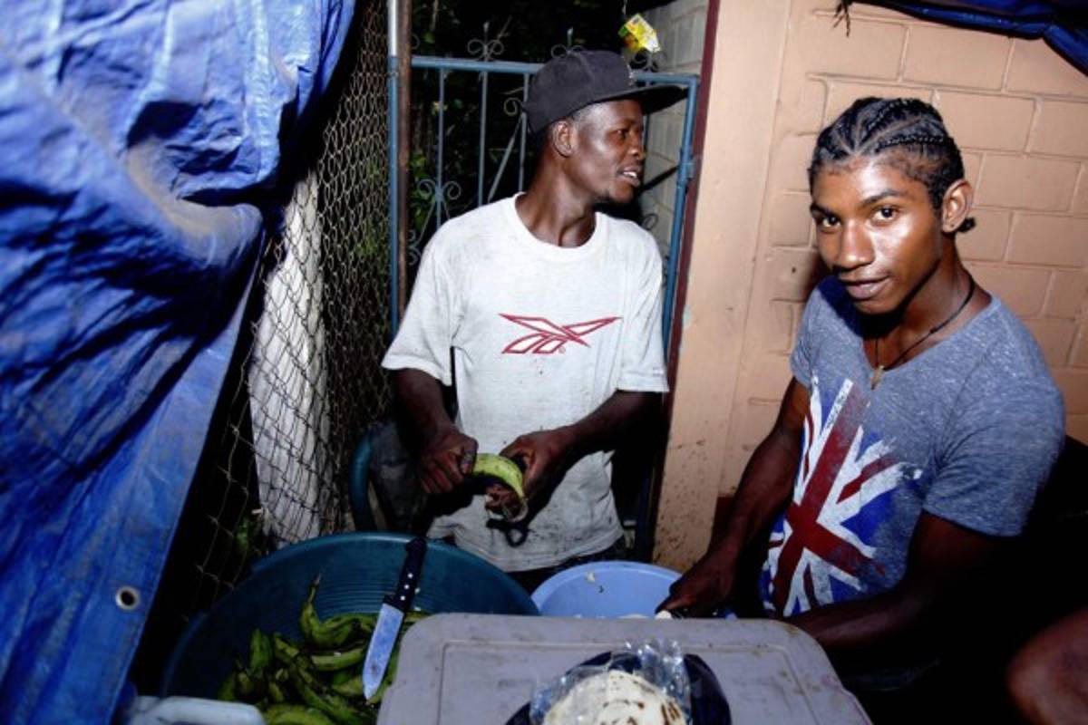 'Muñeco' Gonzales, entre chuletas y la carne asada