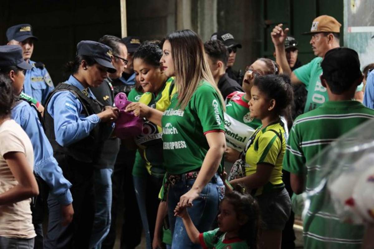 !PRECIOSAS! El Yankel Rosenthal volvió ser arropado por la belleza femenina