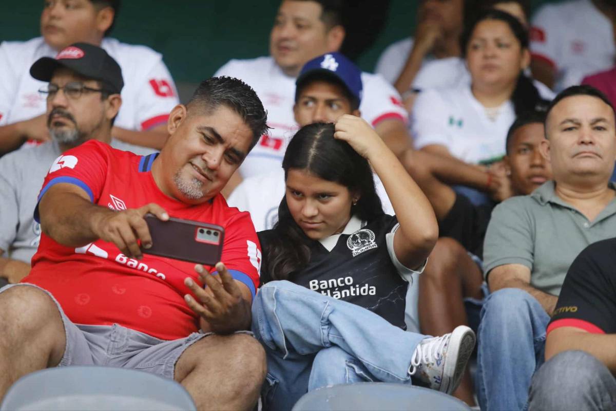 ¡Identificada el bombón en el Morazán! Y el pedido especial para Michaell Chirinos en el Platense vs Olimpia