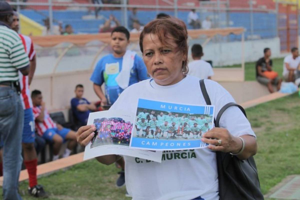 FOTOS: Arnold Peralta vivirá por siempre en el corazón del Murcia y del Vida