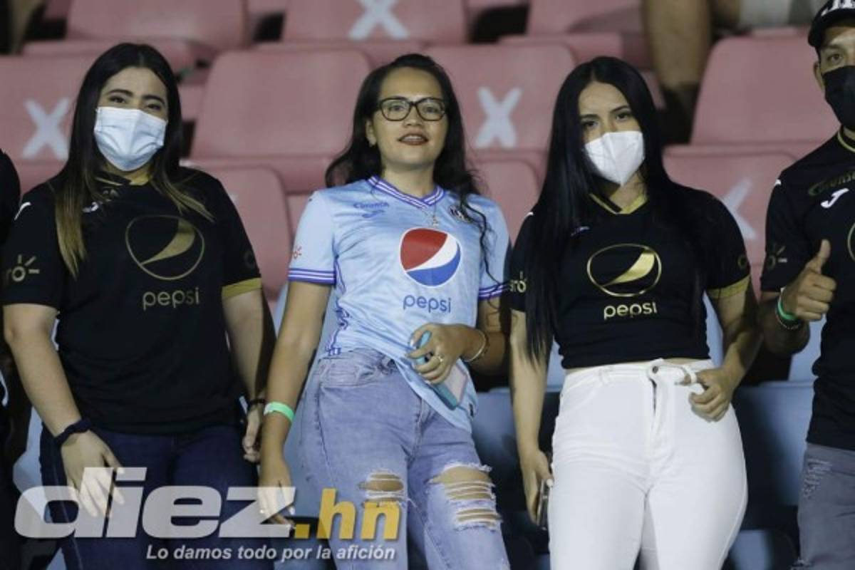 Invitado de lujo en La Ceiba, chica de mercadeo del Vida y la mujer de Jairo Martínez deslumbran