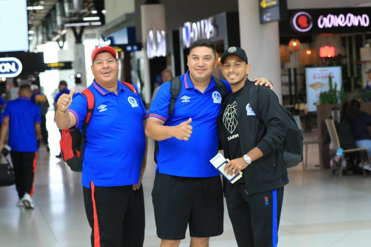 Menjívar y Edwin fueron sorprendidos y fan robó suspiros: Olimpia voló a Panamá