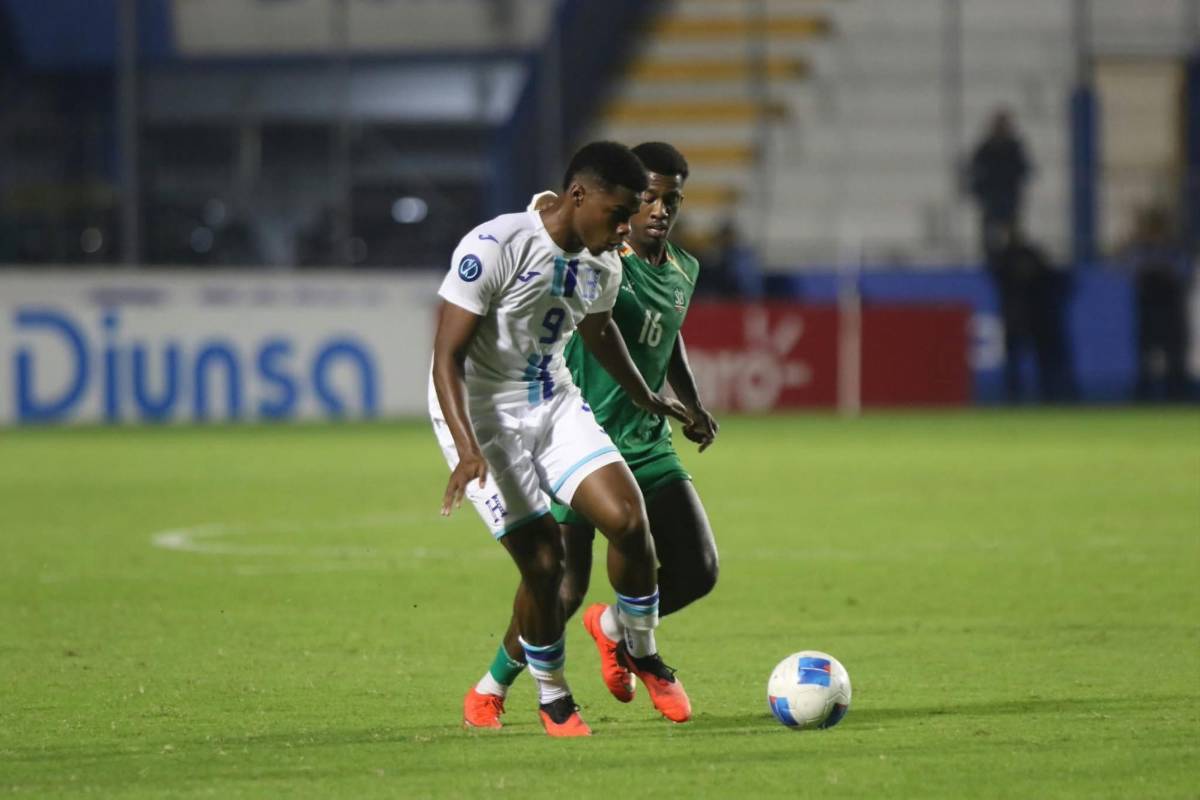 Lágrimas de Dereck, tristeza de Keyrol y leyenda vio a Honduras caer ante Surinam