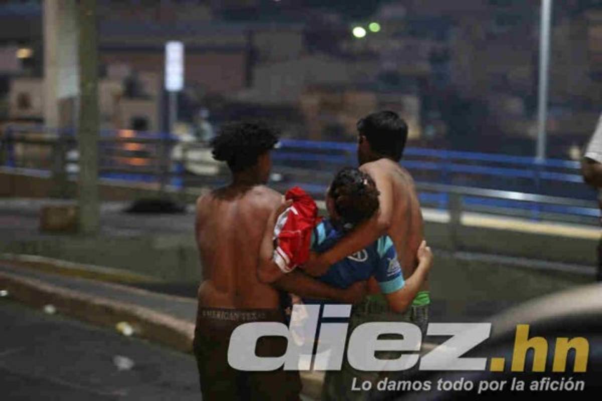 EN FOTOS: Noche de terror en las afueras del Nacional tras derbi Motagua-Olimpia