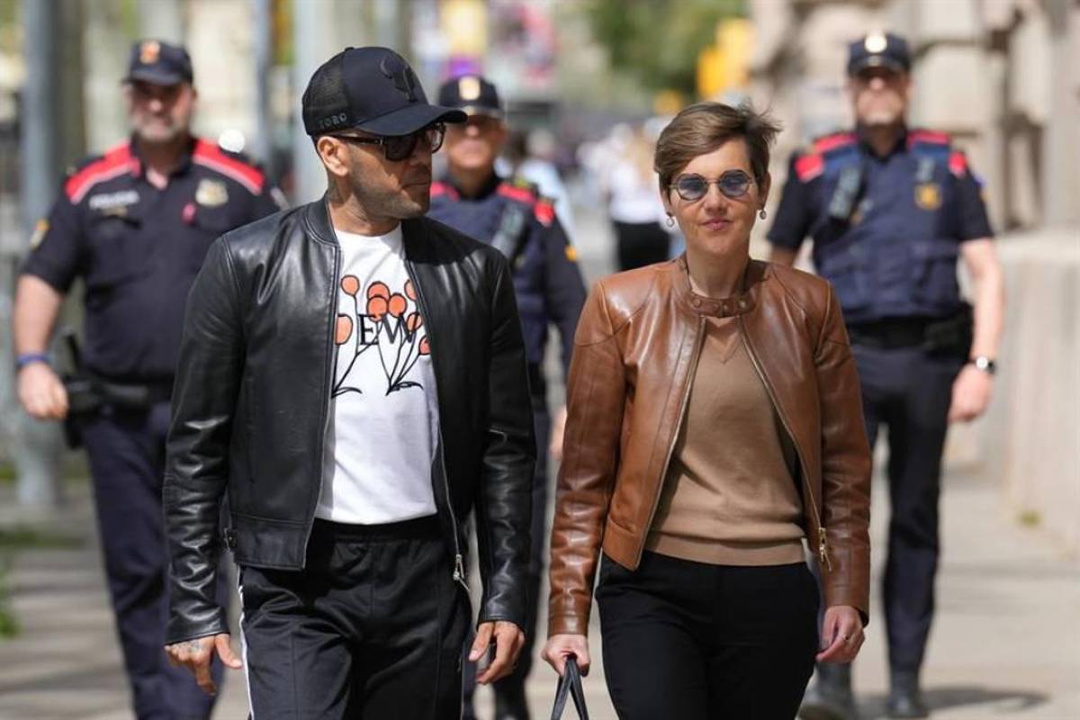 La decisión que Dani Alves tomó con el papá de Neymar luego de quedar en libertad: “Ya lo devolvió”