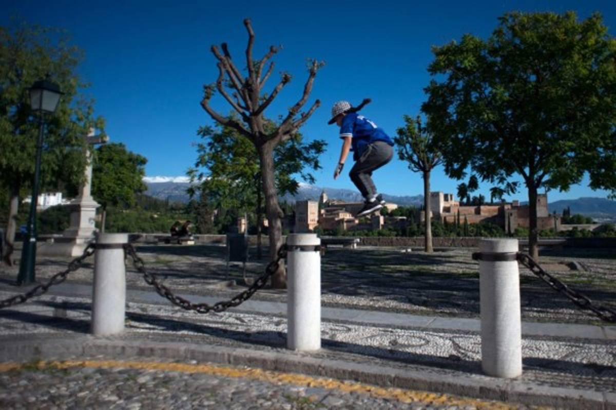 Preocupación en España por personas que salieron a pasear y hacer ejercicios en medio del coronavirus