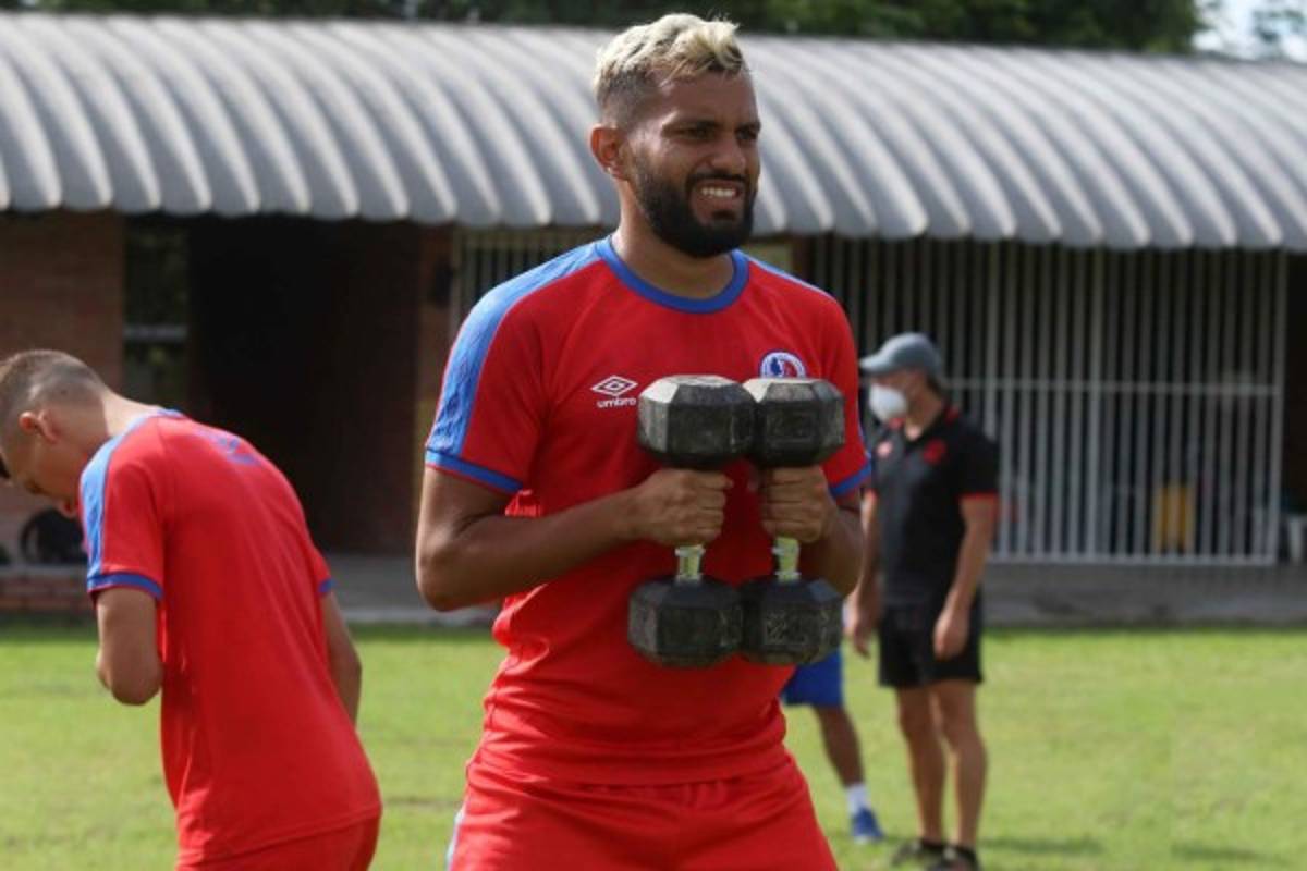 ¡Tras las suspensiones! Así será el 11 del Olimpia que confirmó Pedro Troglio para enfrentar a Real Minas