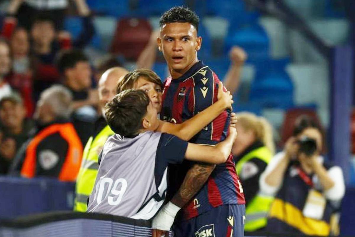 Los equipos que están a punto de descender en las 5 grandes ligas de Europa: uno ya se despidió