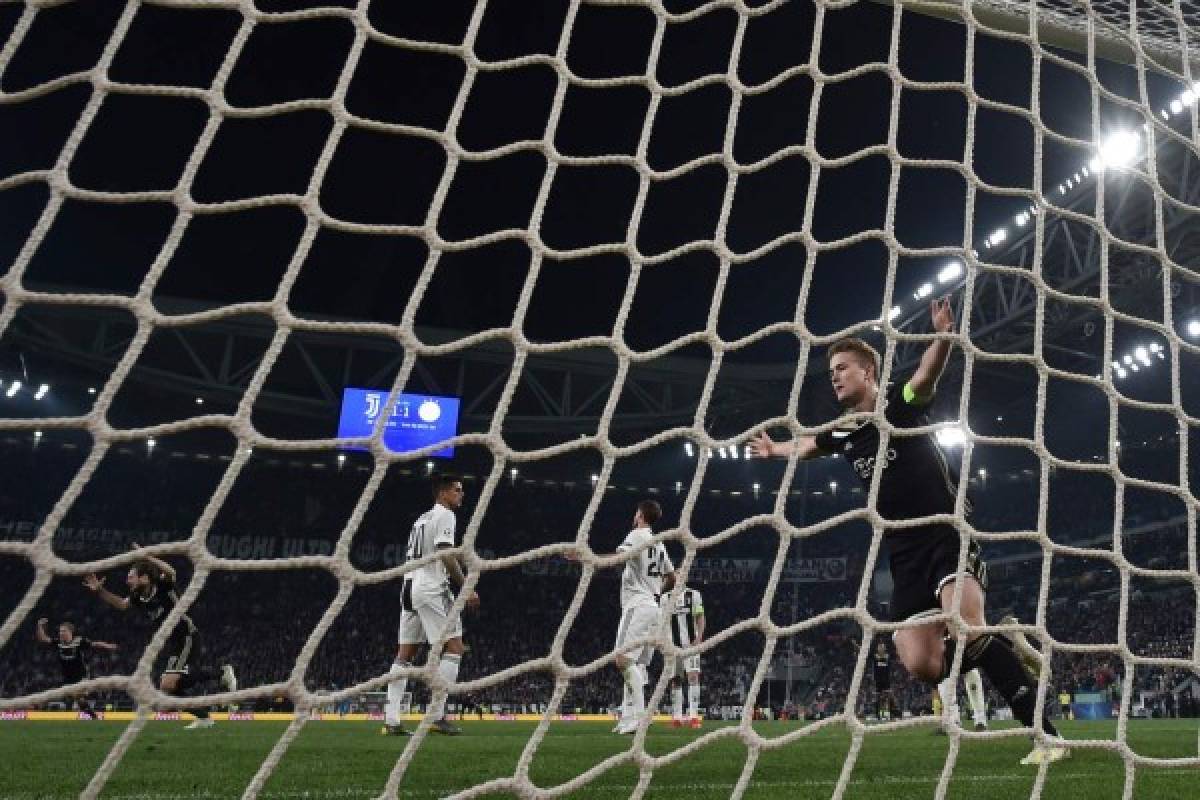 ¡Emotivo festejo! Así celebró en Turín el Ajax su pase a semifinales de Champions