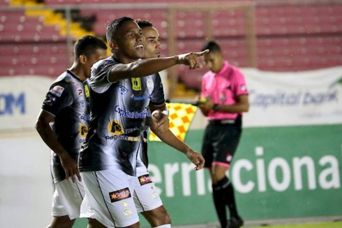 El once ideal de Centroamérica luego de la primera jornada en tres países de la región