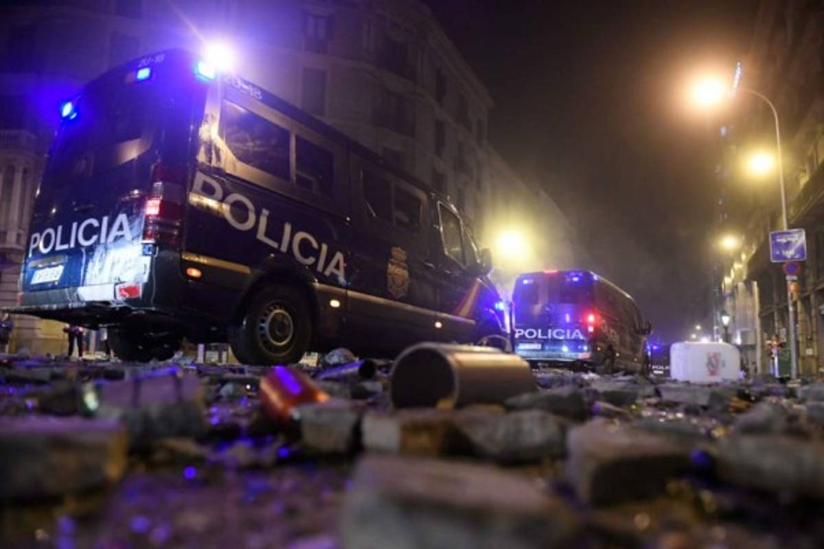 La noche violenta que hubo en Barcelona: Más de 180 heridos por protestas independentistas
