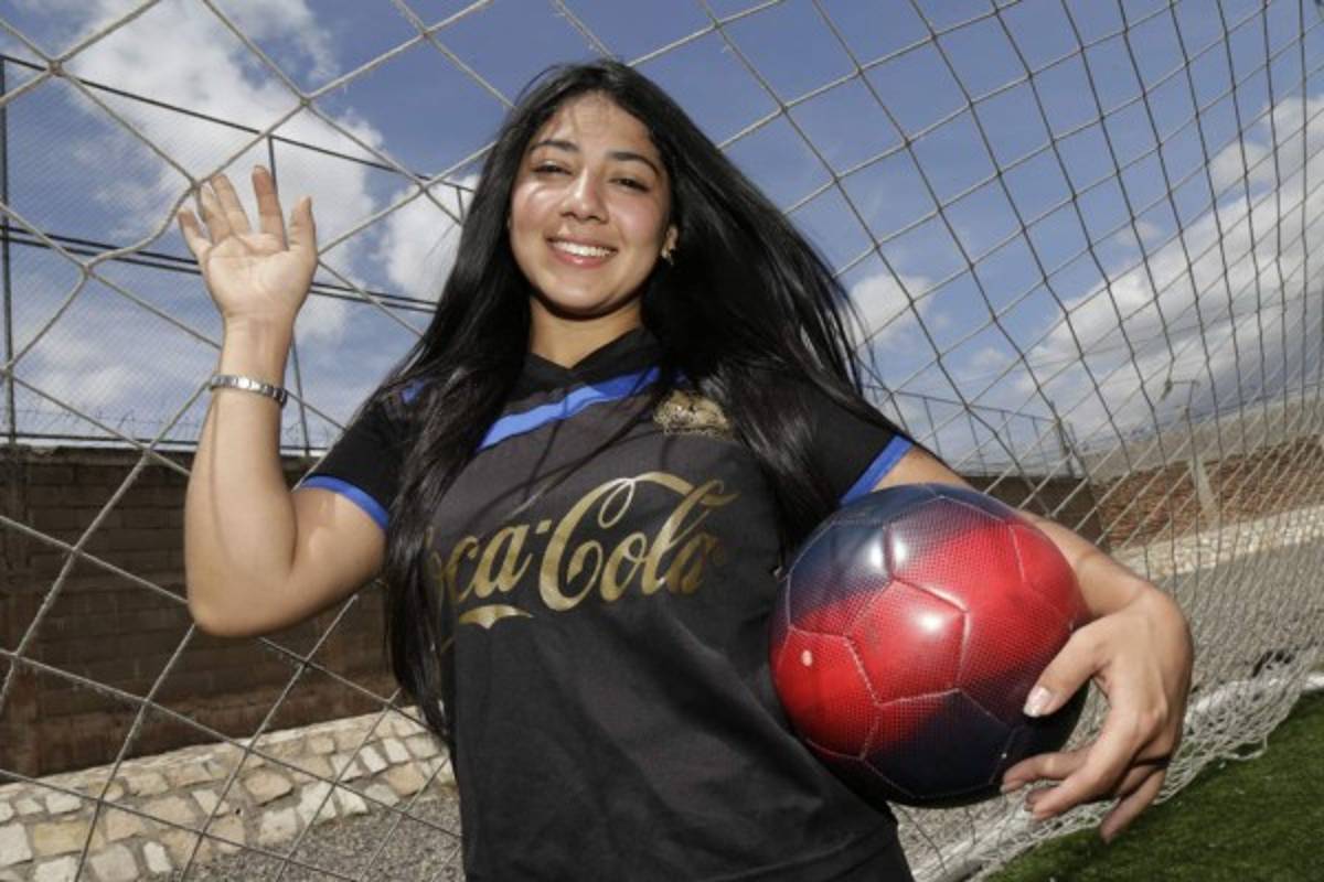 Las aficionadas más guapas de Marathón y Olimpia que mañana juegan en San Pedro Sula