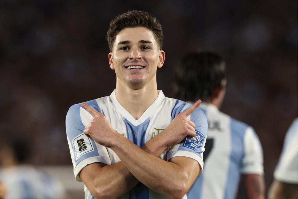 Van por el fichaje de Julián Álvarez con más de 150 millones: Ya habló con él
