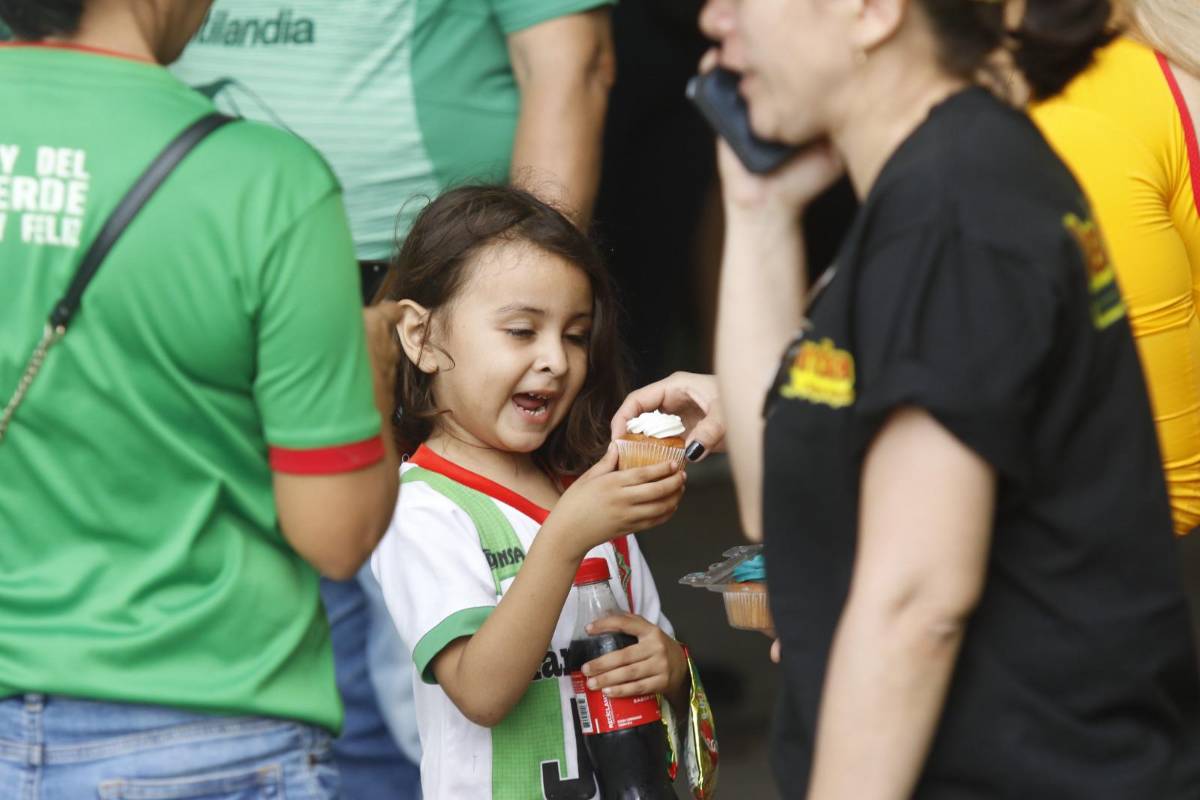 ¿Quién besó a Messiniti? Fiesta por el Día del Niño, último fichaje de Marathón se paseó por el Yankel y tristeza en CD Choloma