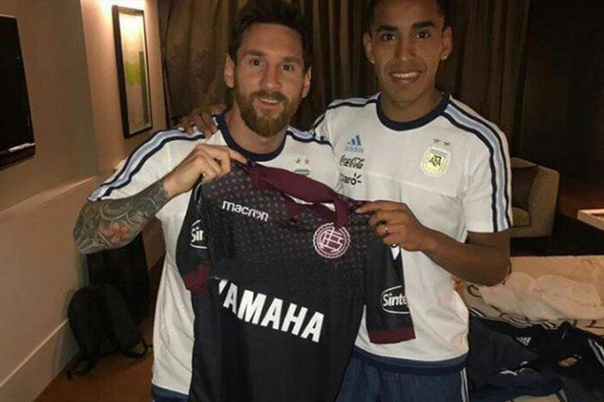 Jugó con Messi, trabajaba como Uber y tuvo que retirarse con 32 años: Hoy llega el día más duro de mi vida