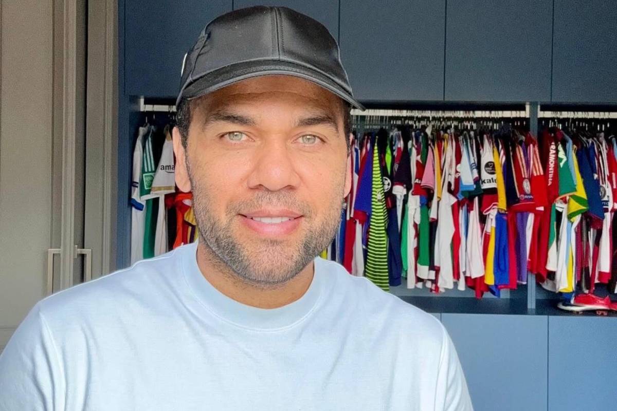 Dani Alves duró 14 meses en la cárcel y ahora está cerca de volver a jugar a su 42 años: la decisión con su nuevo club