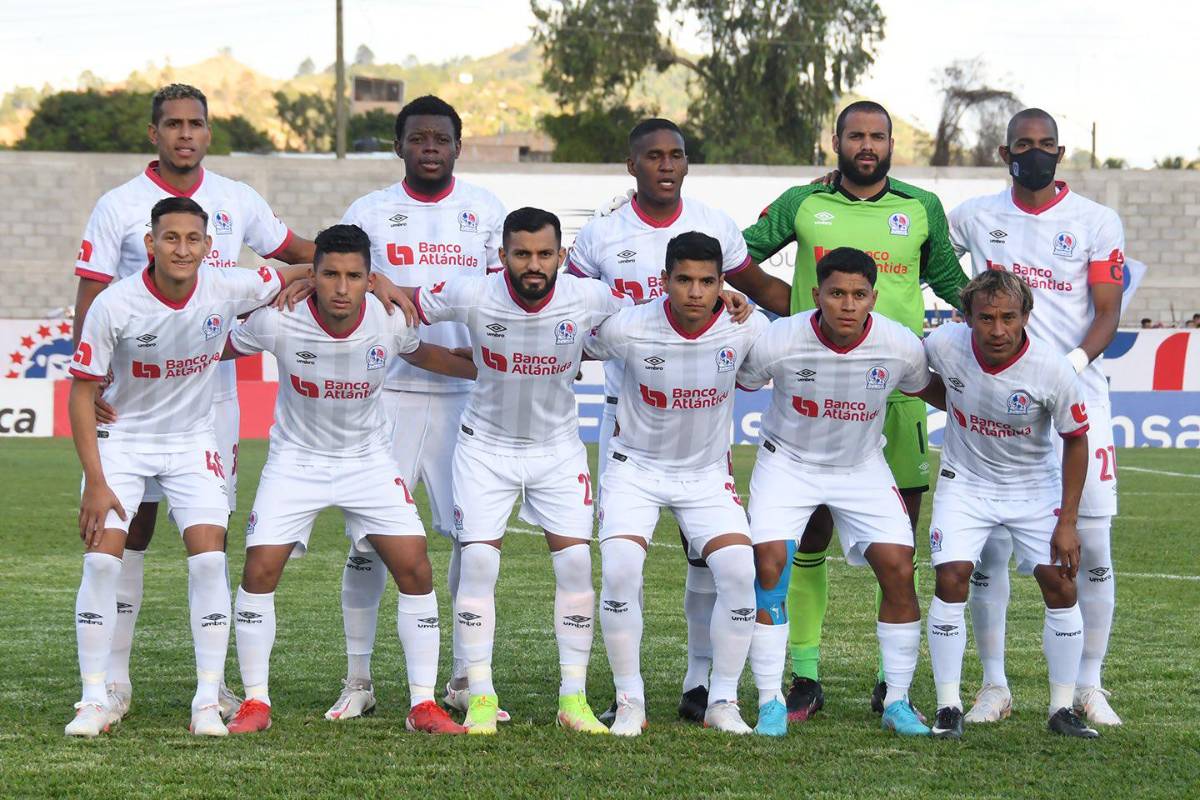 ¿Habrá cambios? Alineación de Olimpia vs Vida: Pablo Lavallén quiere conquistar La Ceiba y saltar al liderato