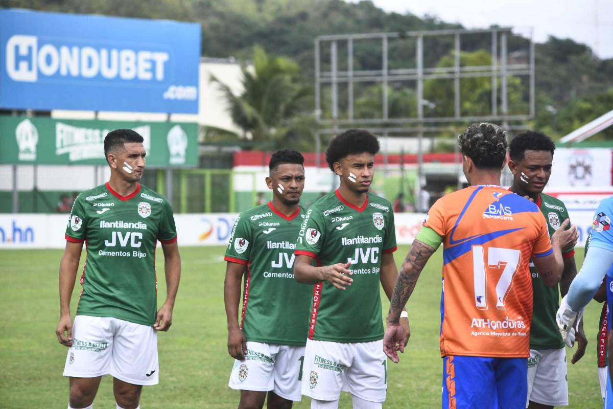 ¿Por qué los jugadores de Marathón y Lobos mancharon su rostro?; el gesto a presidente y brillan los fichajes