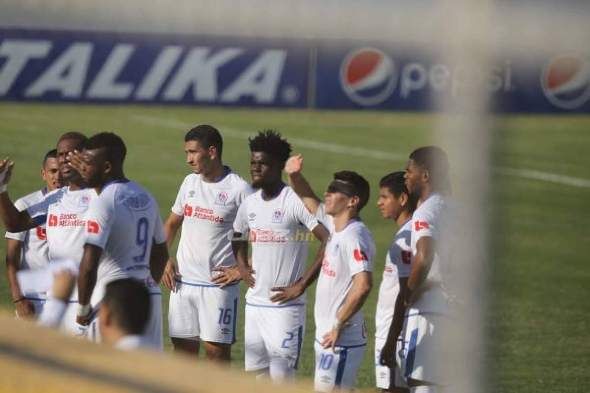 El fuerte choque de Melissa Pastrana y el desalojo en el estadio Carlos Miranda