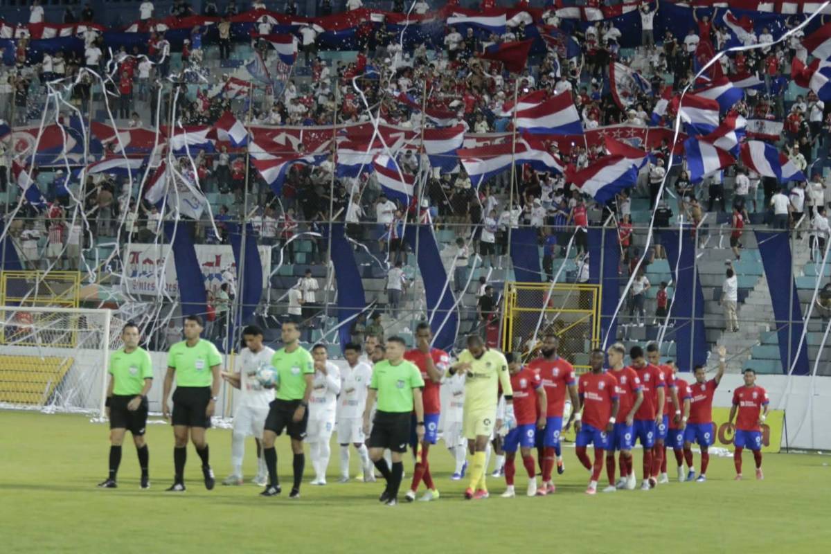 Inmenso trapo sorprendió en el Morazán, alarma en Olimpia, chicas del Platense enamoraron y el inesperado MVP del león