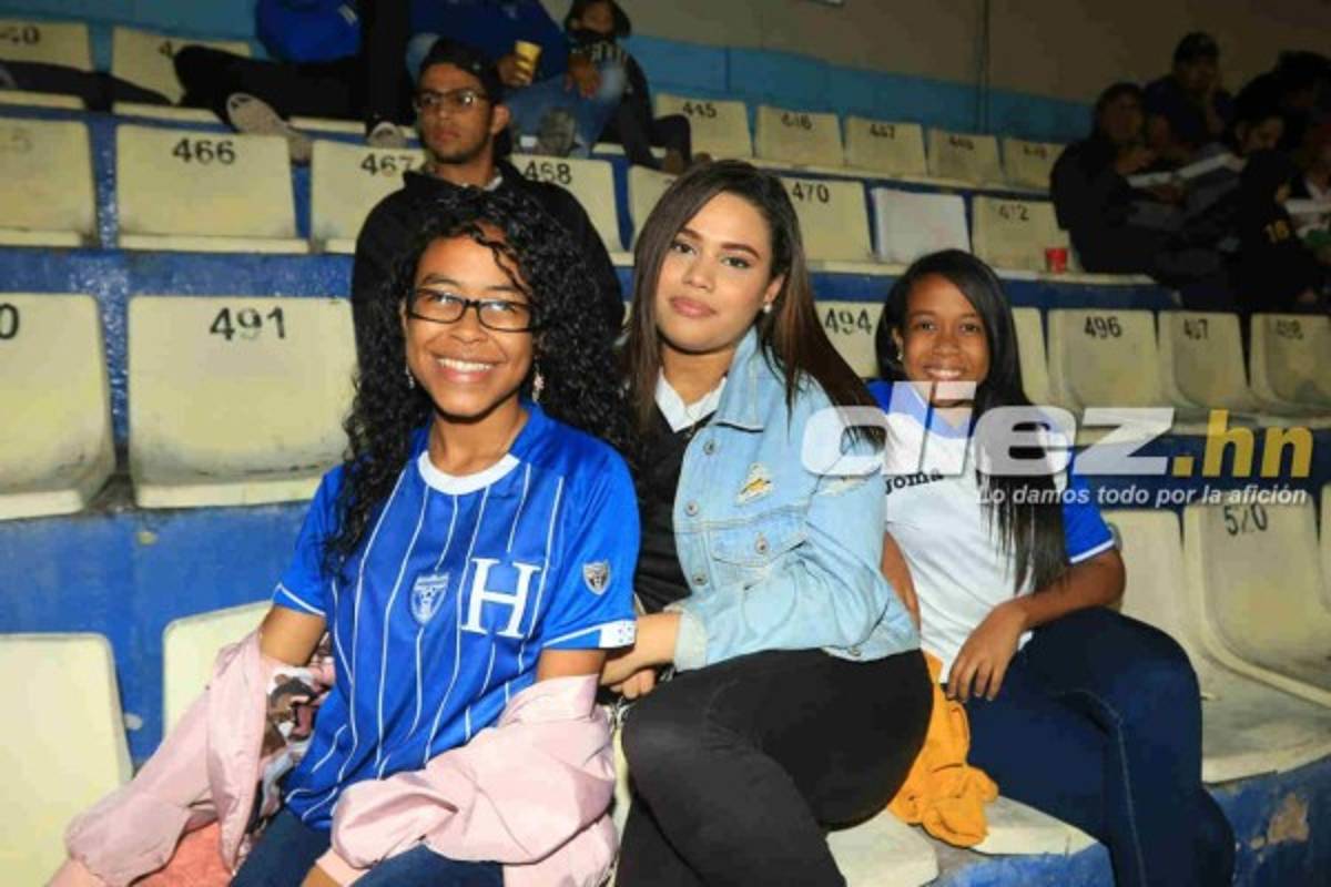 FOTOS: Chicas lindas, ambientazo en el Nacional y la novia de jugador hondureño