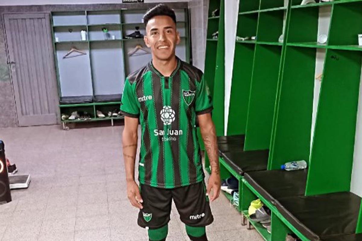 Jugó con Messi, trabajaba como Uber y tuvo que retirarse con 32 años: Hoy llega el día más duro de mi vida