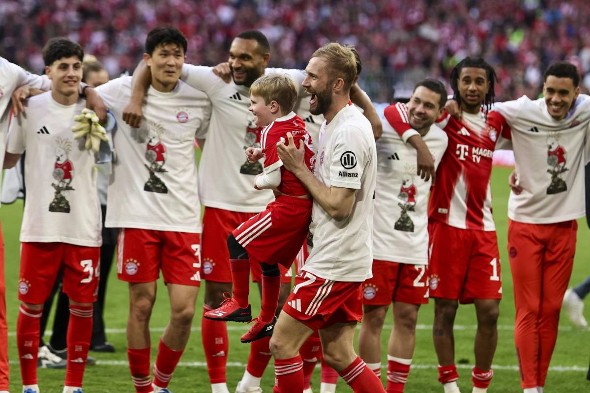 Fiestón del Bayern tras ganar la Bundesliga: el amuleto de la suerte, la euforia de Kompany y así celebró Luis Díaz