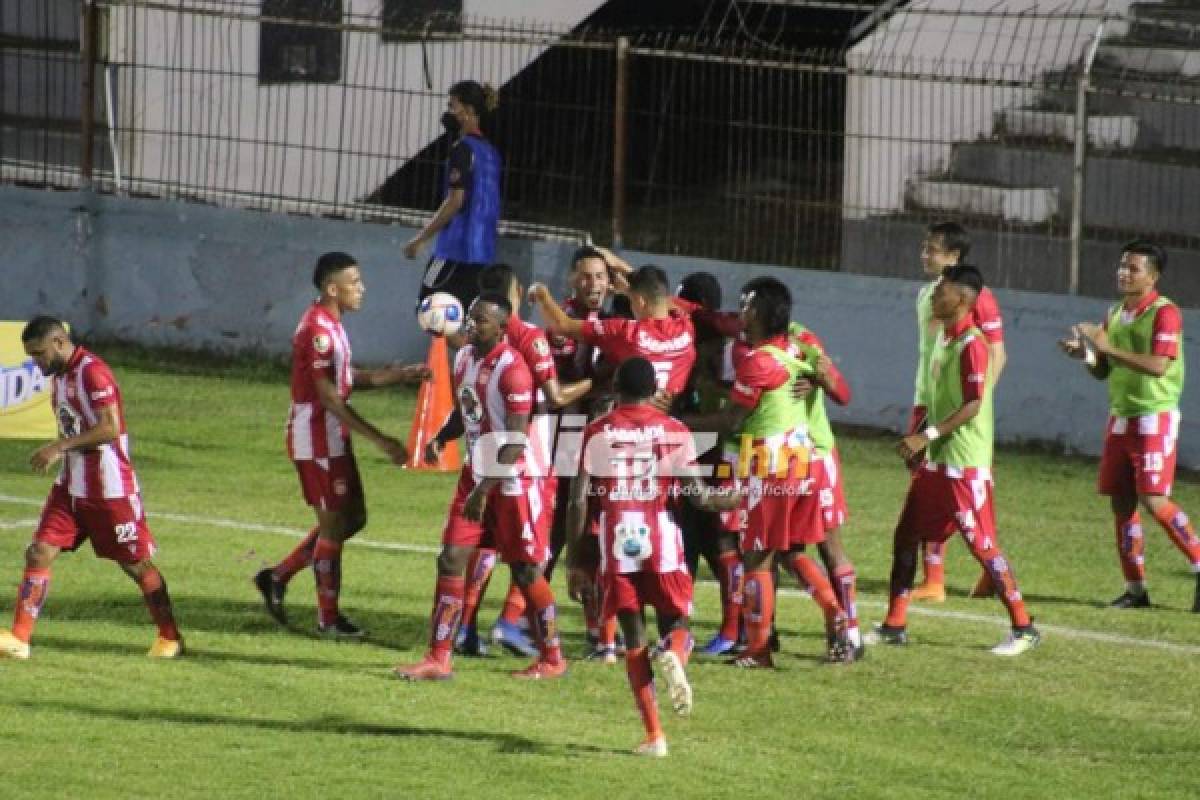 Curiosas: Oración, chicas en el estadio Ceibeño y el bonito homenaje de Obed Enamorado a Pololo