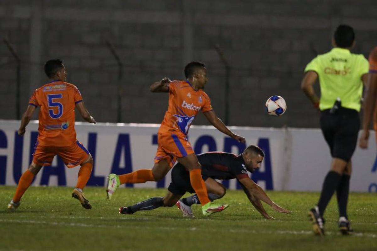 Los 17 datos que dejan los primeros cuatro partidos de Jornada 1: Extranjeros debutan con gol y Bengtson se acerca a histórico goleador