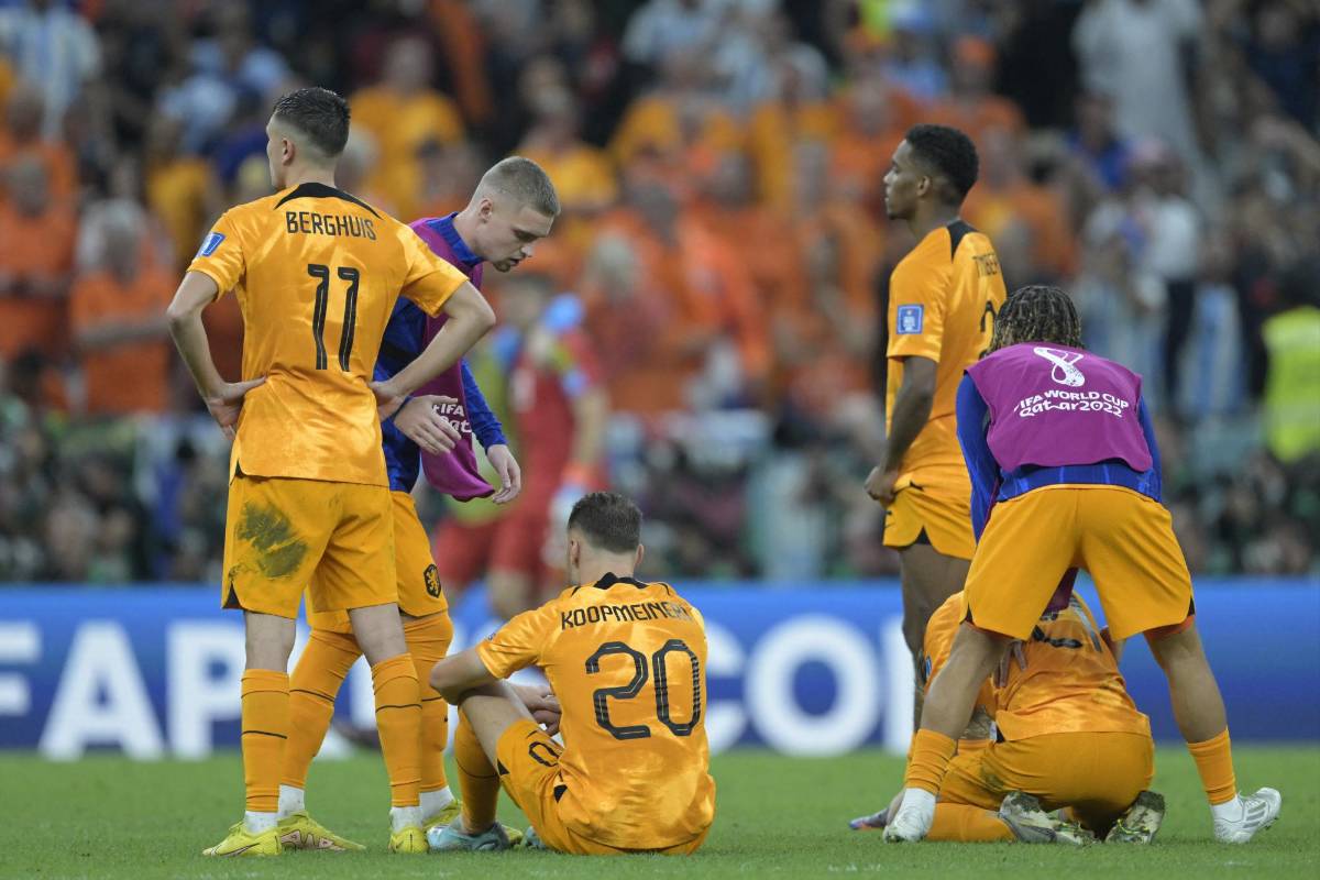 El llanto desenfrenado de Wout Weghorst, Van Dijk y Dumfries despedazados; la burla de Otamendi a Países Bajos