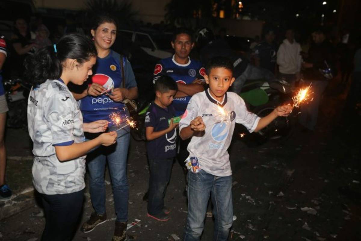 FOTOS: La fiesta de los motagüenses que se tomaron las calles de la capital
