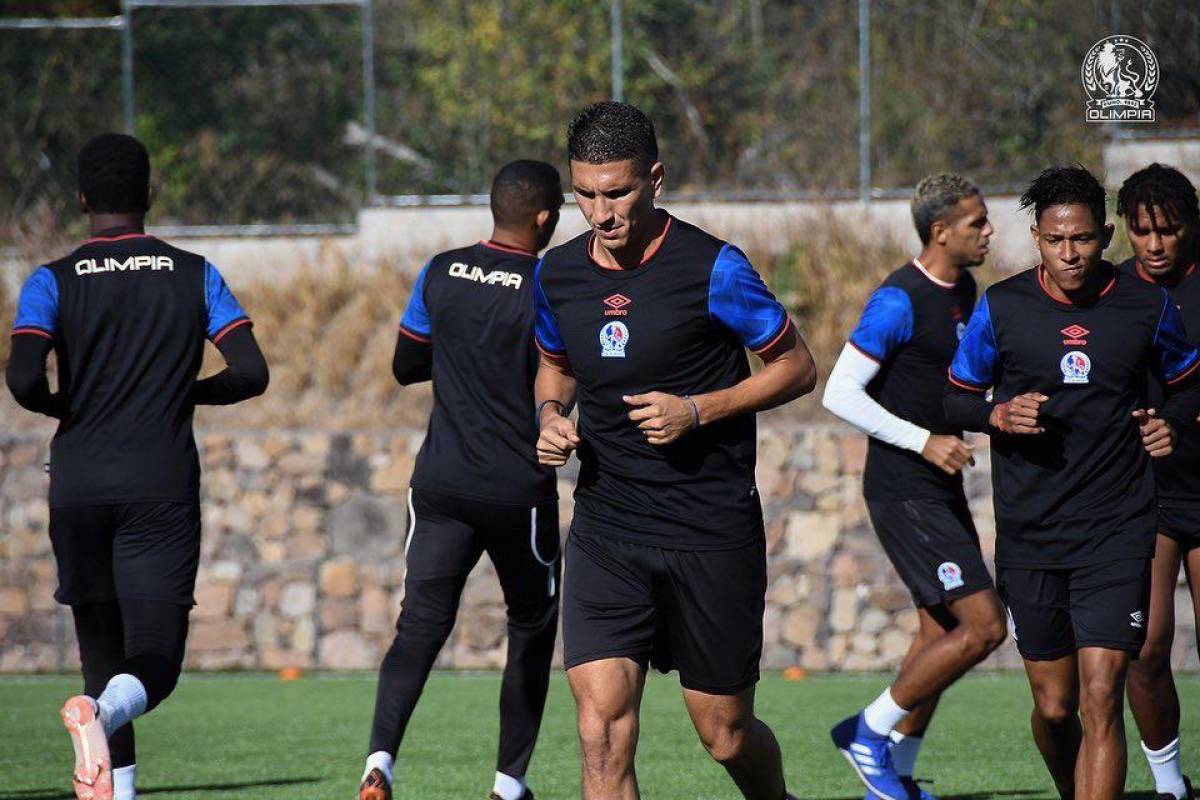 Lavallén ya impone su estilo en Olimpia: así son los entrenamientos del argentino y el regalo especial que recibió del club